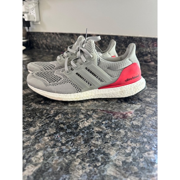 Adidas Ultraboost Grey Red Running Shoes Sneakers Mens GZ0445 Sz 8.5